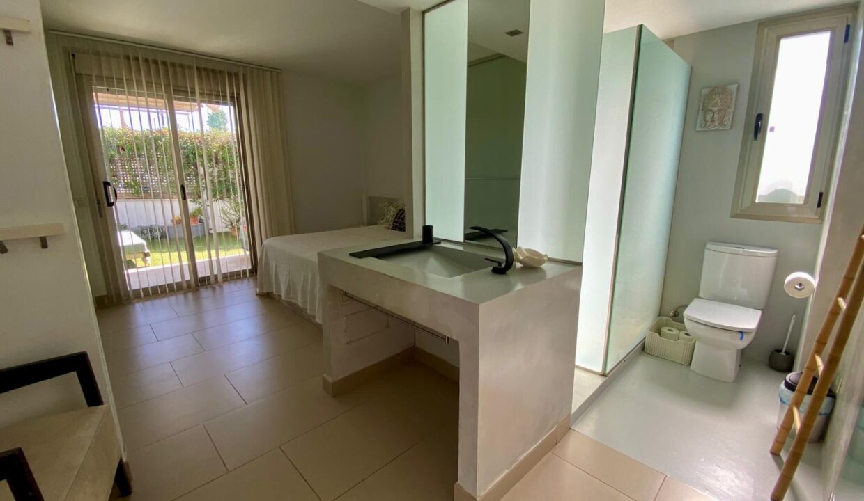 PHOTO-2025-10-24-15-22-13 (3)